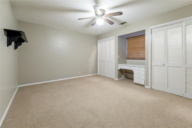 716 Phillips Lane, Clinton, OK 73601