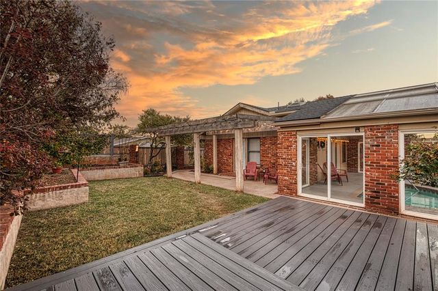 716 Phillips Lane, Clinton, OK 73601