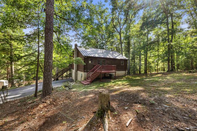 1363 CALF MOUNTAIN RD, Waynesboro, VA 22980