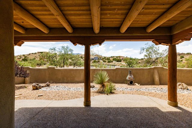 41 Santa Ana Loop, Placitas, NM 87043