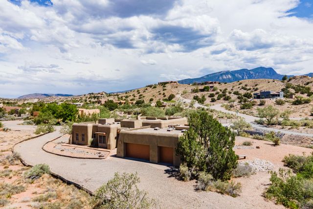 41 Santa Ana Loop, Placitas, NM 87043