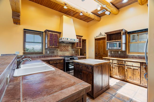 41 Santa Ana Loop, Placitas, NM 87043