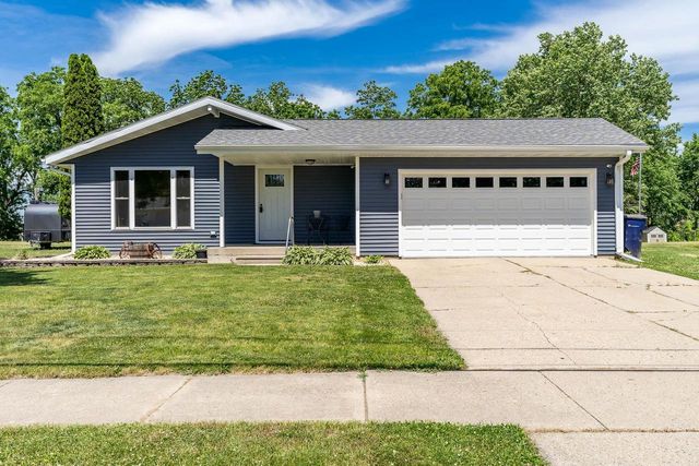 1461 Marquette Street, Janesville, WI 53546