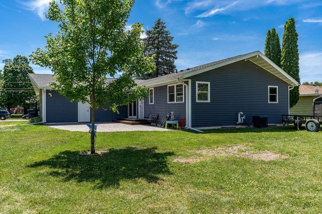1461 Marquette Street, Janesville, WI 53546
