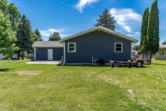 1461 Marquette Street, Janesville, WI 53546