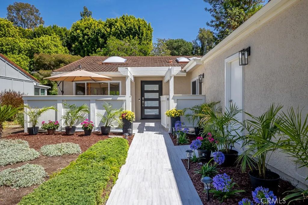 3325 Via Carrizo - Unit A, Laguna Woods, CA 92637