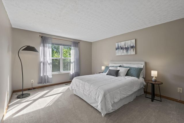 7450 Oakmeadows Drive, Columbus, OH 43085