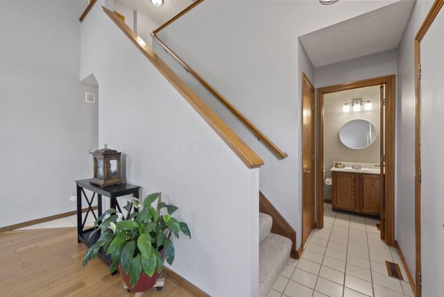 7450 Oakmeadows Drive, Columbus, OH 43085