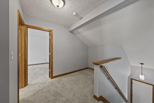 7450 Oakmeadows Drive, Columbus, OH 43085