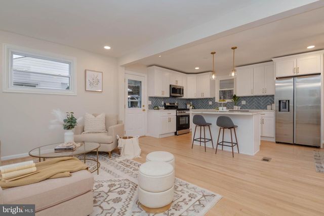 9709 UXBRIDGE RD, Baltimore, MD 21234