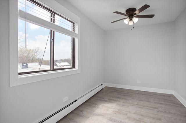 6826 N Ridge Boulevard 406, Chicago, IL 60645