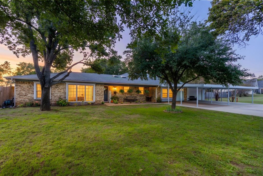 117 Black Jack Lane, Burleson, TX 76028 — exterior