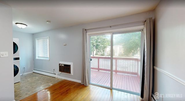 21 Lake Avenue 7A, East Brunswick, NJ 08816