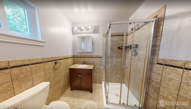 21 Lake Avenue 7A, East Brunswick, NJ 08816
