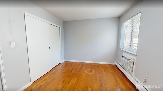 21 Lake Avenue 7A, East Brunswick, NJ 08816