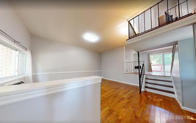 21 Lake Avenue 7A, East Brunswick, NJ 08816