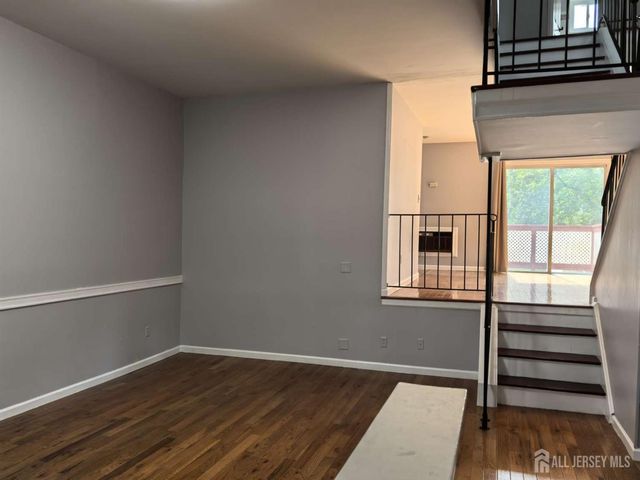 21 Lake Avenue 7A, East Brunswick, NJ 08816