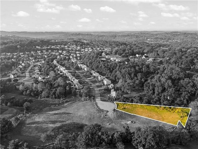 2220 Watchfield Dr, South Park, PA 15129