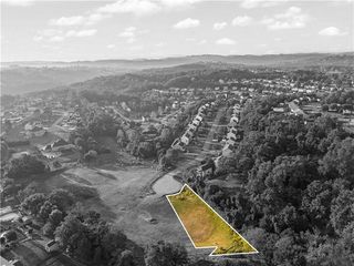 2220 Watchfield Dr, South Park, PA 15129