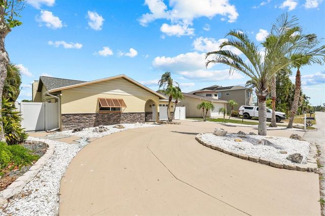 7239 SOUTHWIND DRIVE, Hudson, FL 34667