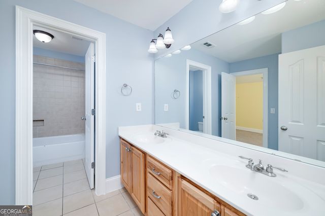 4201 Donington Way, Hampton, GA 30228