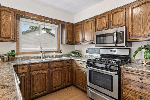 6364 Crosby Avenue, Inver Grove Heights, MN 55076