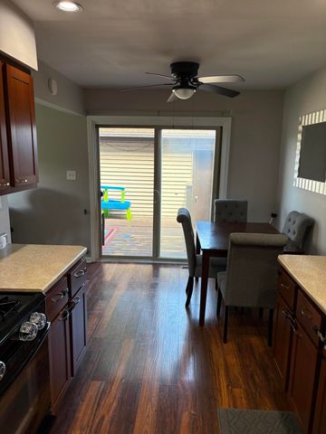 216 Plum Creek Drive 3, Schererville, IN 46375