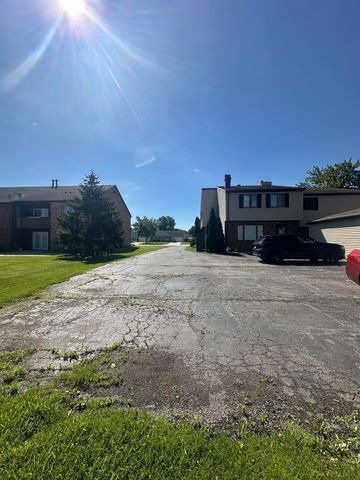 216 Plum Creek Drive 3, Schererville, IN 46375