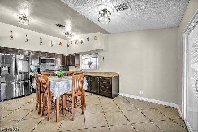 6400 Starcrest Drive, Las Vegas, NV 89108