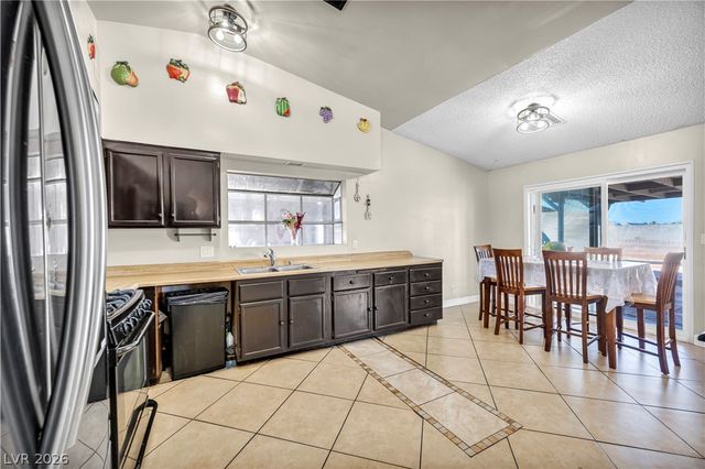 6400 Starcrest Drive, Las Vegas, NV 89108