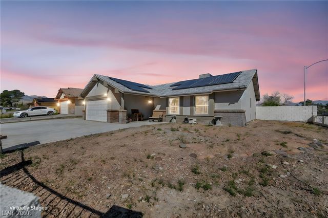 6400 Starcrest Drive, Las Vegas, NV 89108