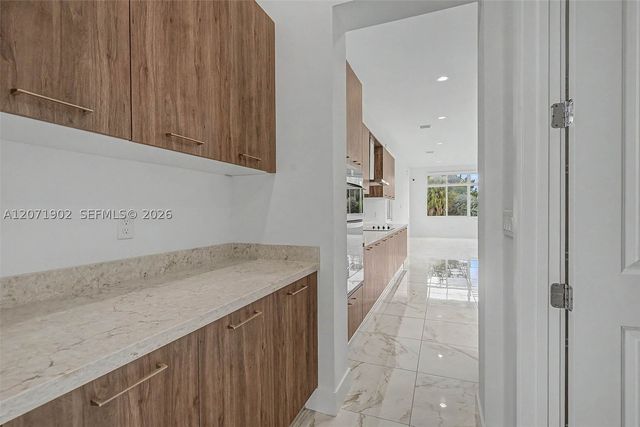 2440 SW 122nd Ter, Davie, FL 33325