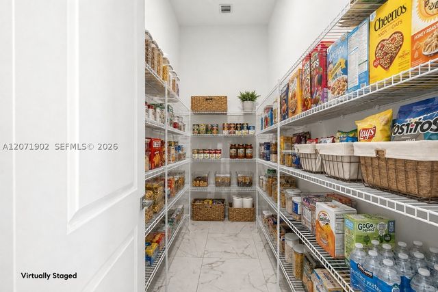 2440 SW 122nd Ter, Davie, FL 33325