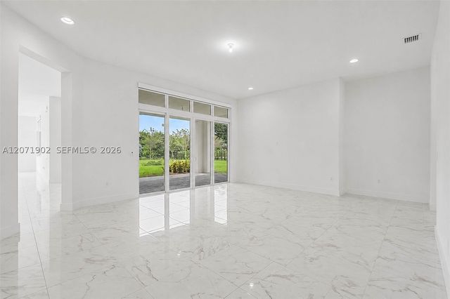 2440 SW 122nd Ter, Davie, FL 33325
