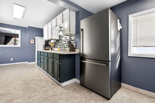 1221 HILLCREST DRIVE, Kaukauna, WI 54130