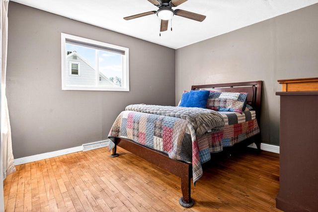 1221 HILLCREST DRIVE, Kaukauna, WI 54130