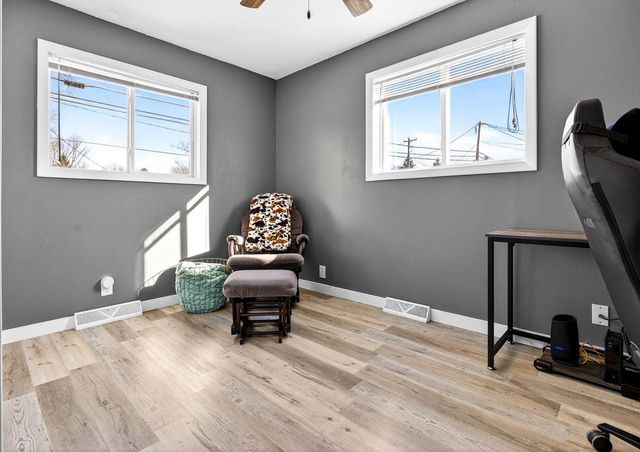 1221 HILLCREST DRIVE, Kaukauna, WI 54130