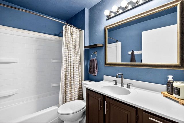 1221 HILLCREST DRIVE, Kaukauna, WI 54130