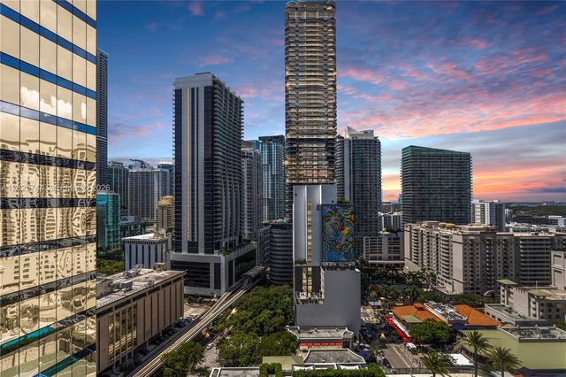 801 S Miami Avenue 2004, Miami, FL 33130