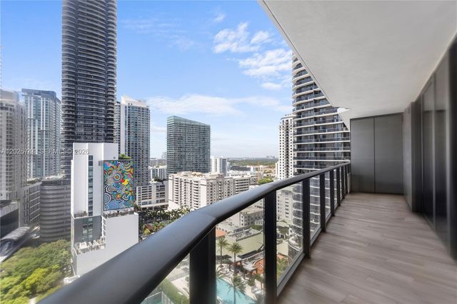 801 S Miami Avenue 2004, Miami, FL 33130