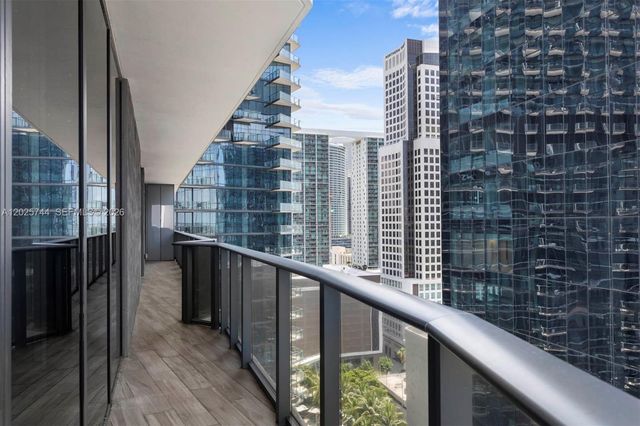 801 S Miami Avenue 2004, Miami, FL 33130