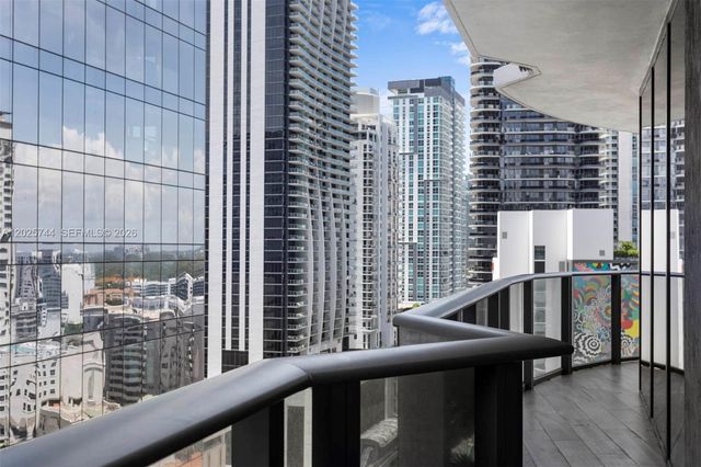 801 S Miami Avenue 2004, Miami, FL 33130
