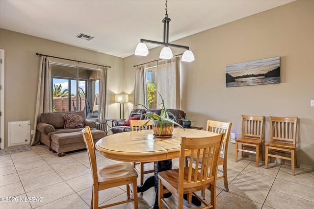 7836 W Orpine Court, Tucson, AZ 85743