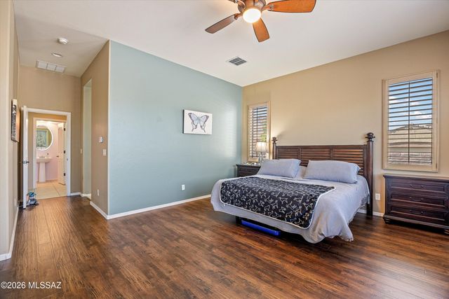 7836 W Orpine Court, Tucson, AZ 85743