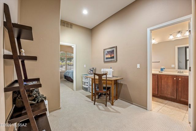 7836 W Orpine Court, Tucson, AZ 85743