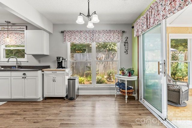 6325 Ellesmere Court, Charlotte, NC 28227