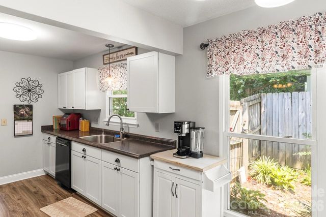 6325 Ellesmere Court, Charlotte, NC 28227