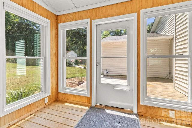 6325 Ellesmere Court, Charlotte, NC 28227
