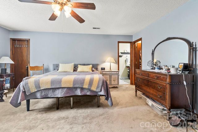 6325 Ellesmere Court, Charlotte, NC 28227