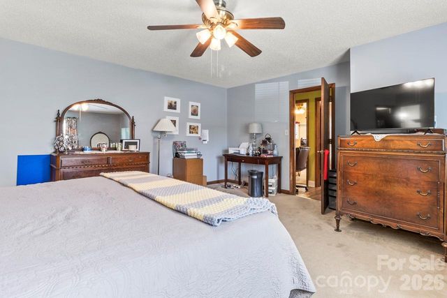 6325 Ellesmere Court, Charlotte, NC 28227